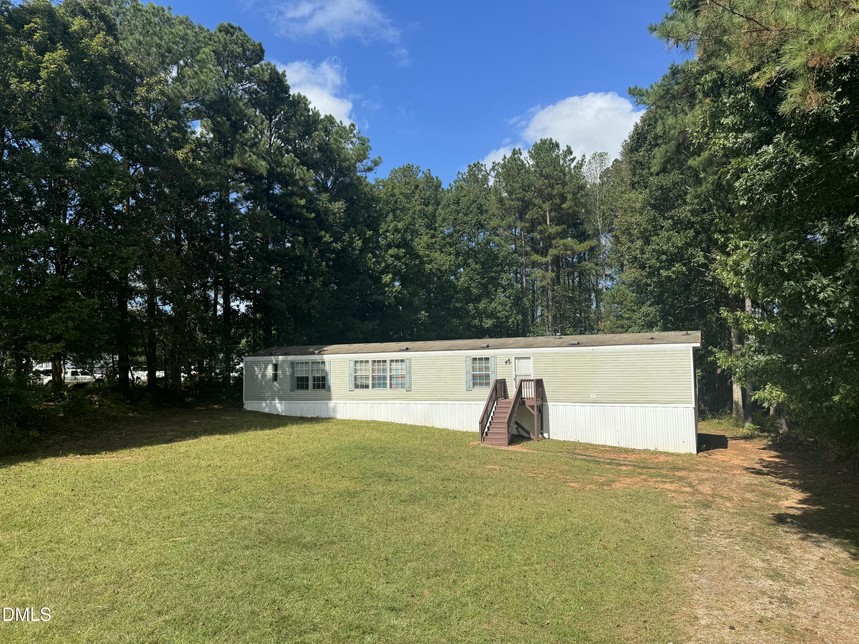 1163 Schloss Road