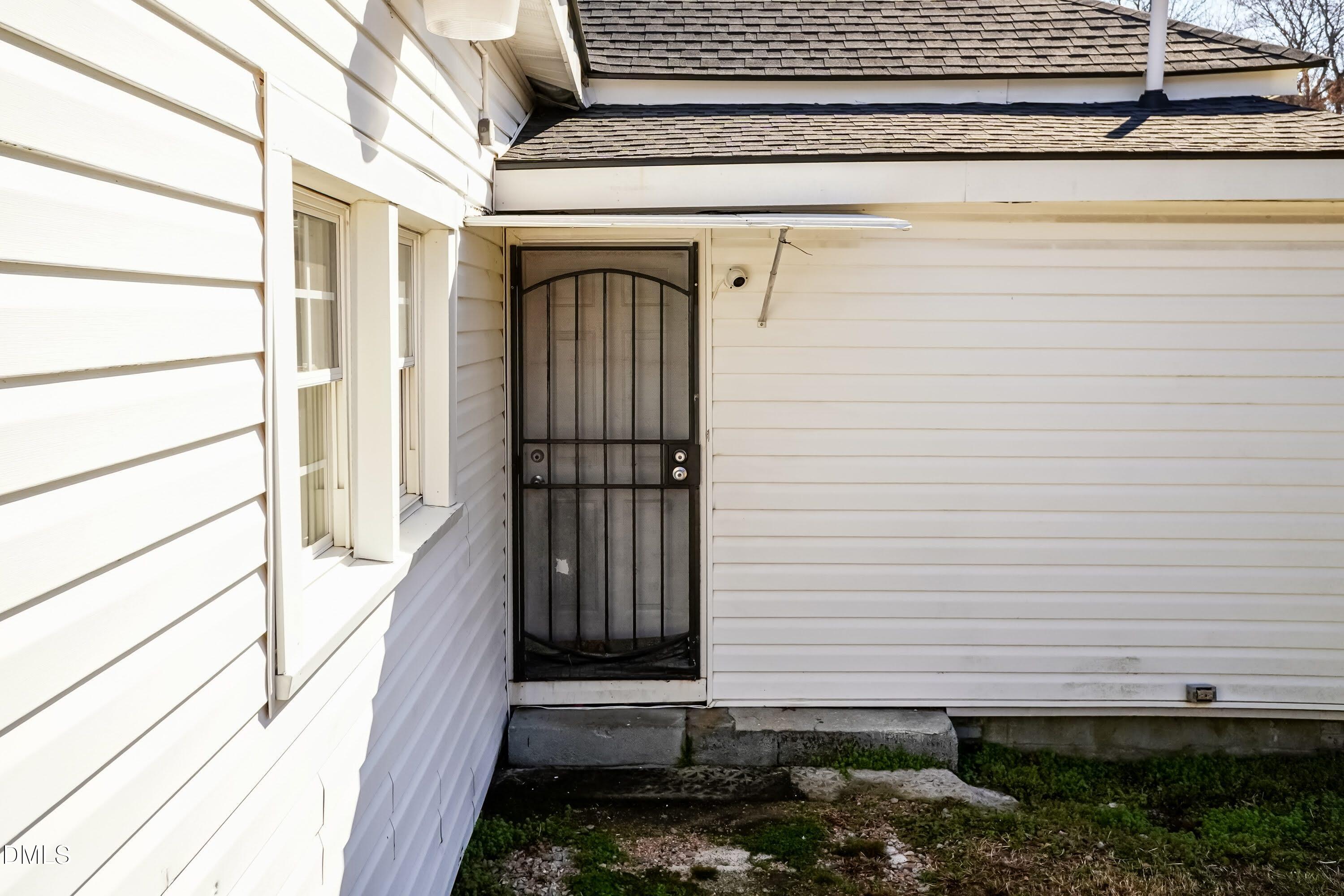 1005 W Thomas Street