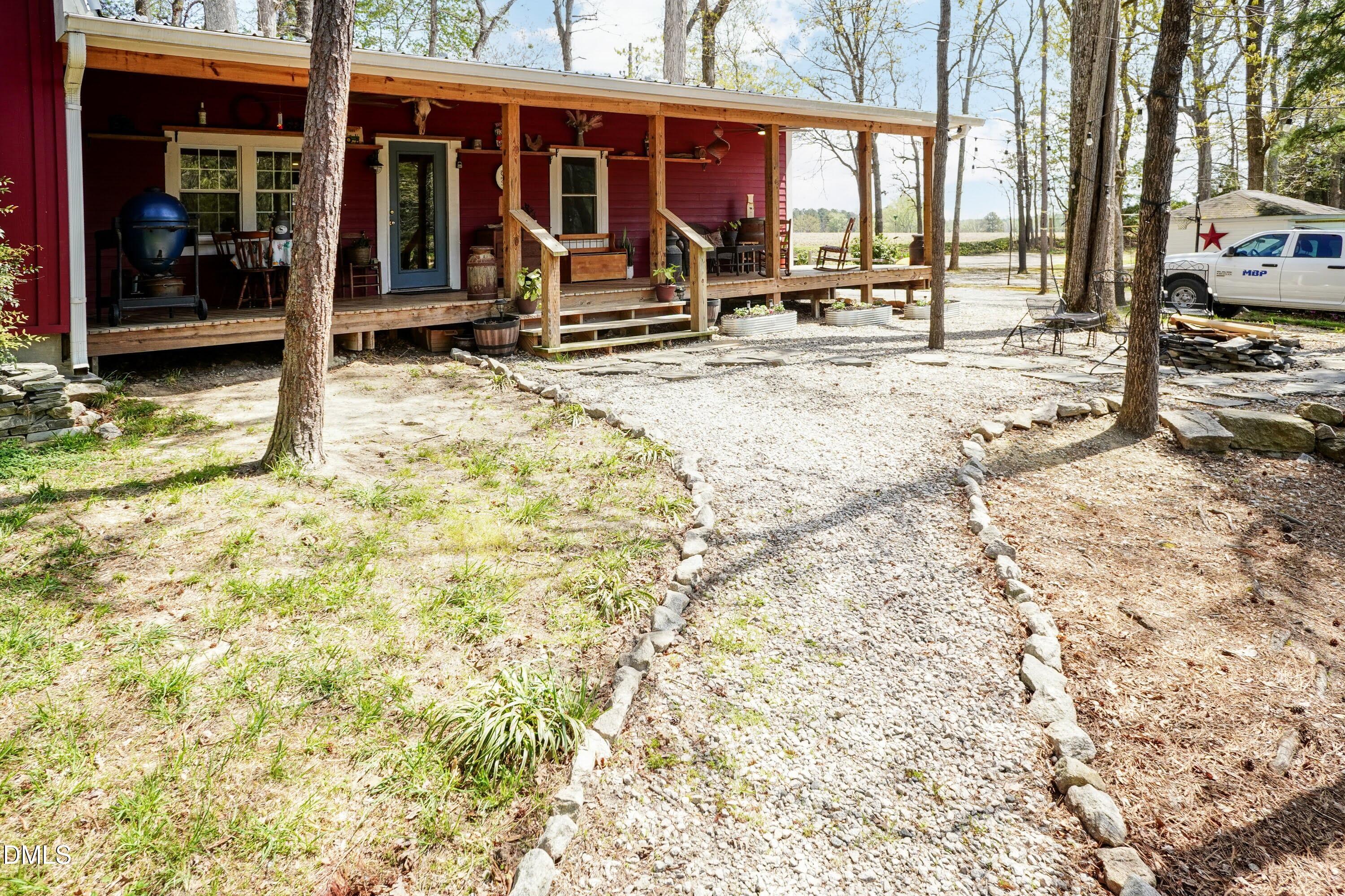 562 Peach Orchard Road