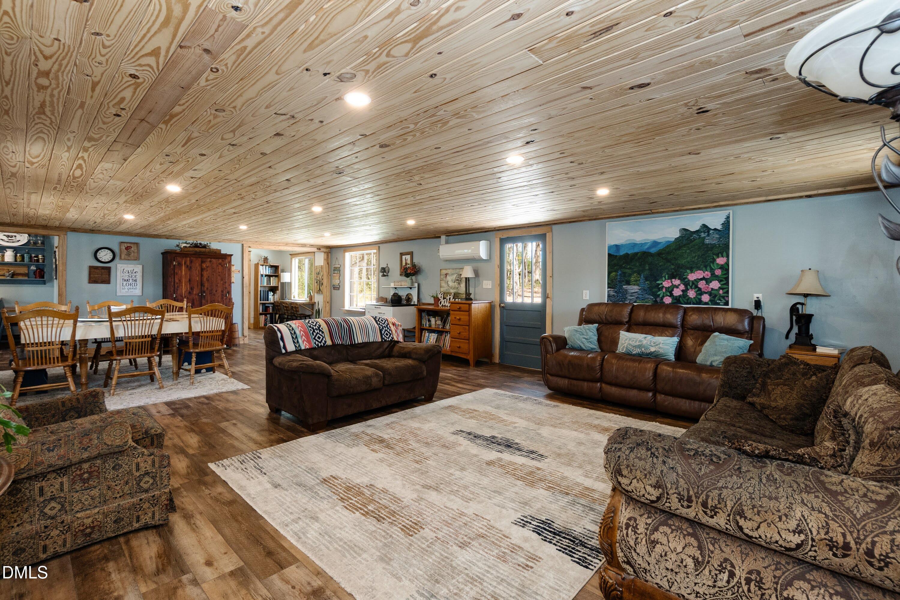 562 Peach Orchard Road