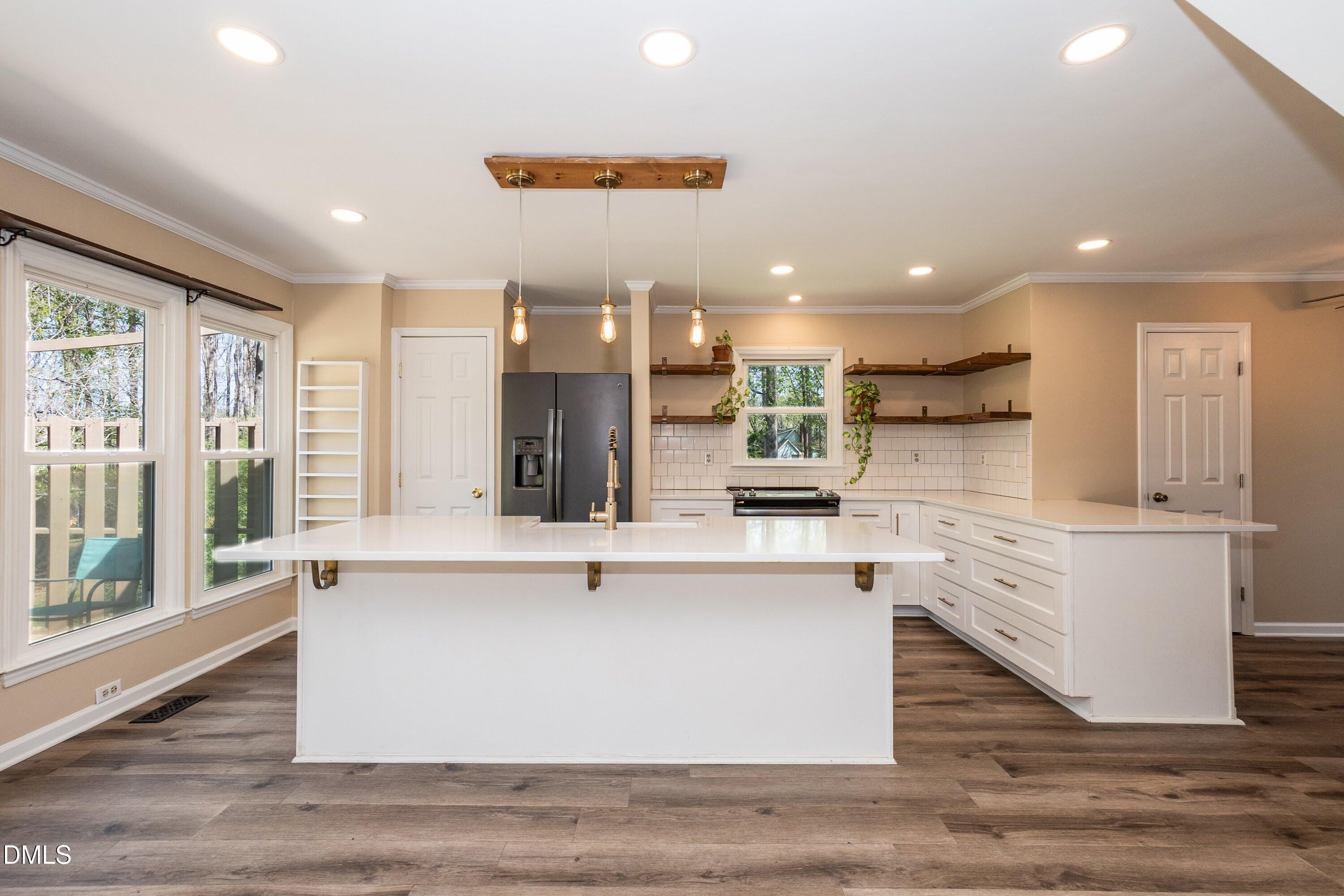 960 Hicks Road