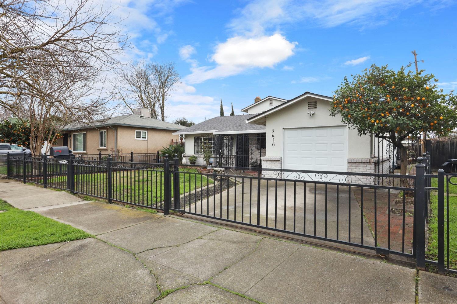 2416 E Taylor Street