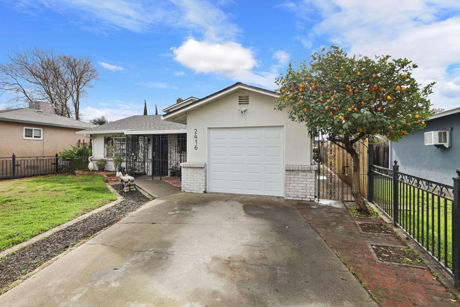 2416 E Taylor Street