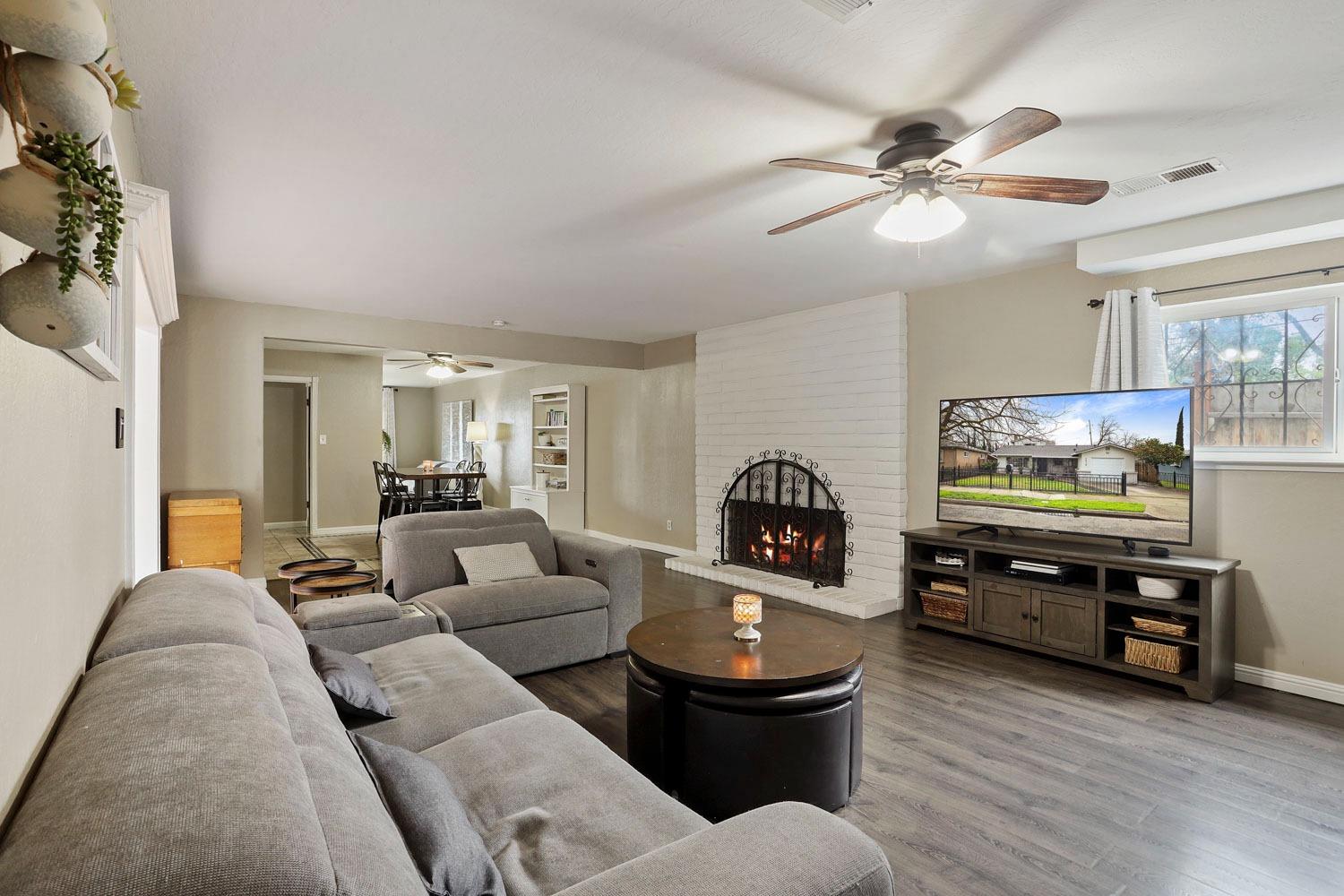 2416 E Taylor Street