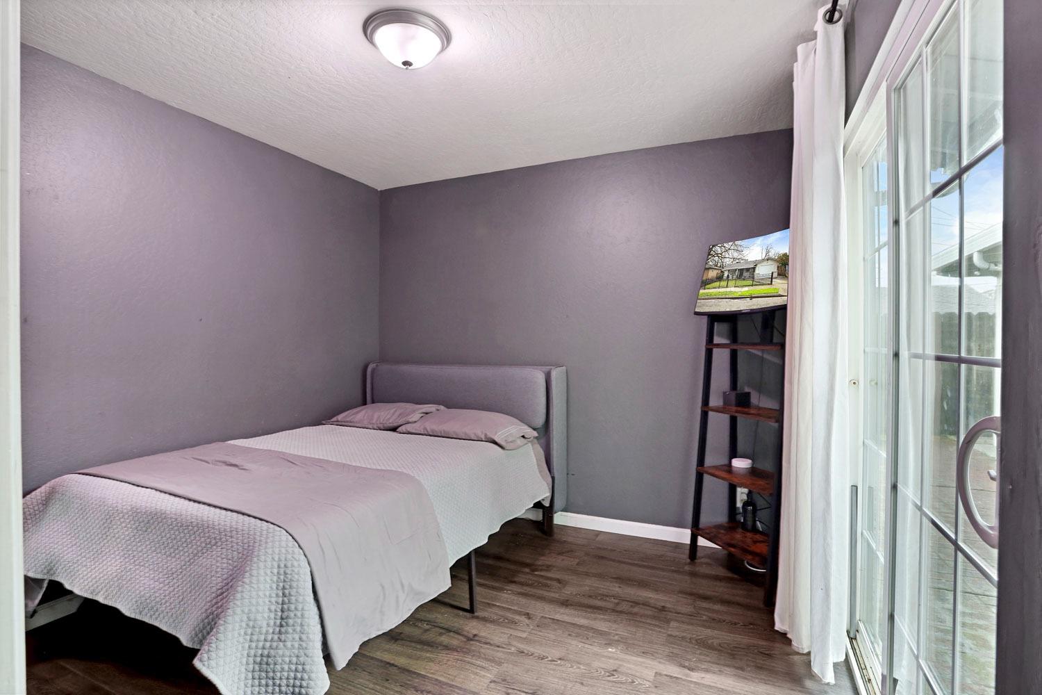 2416 E Taylor Street