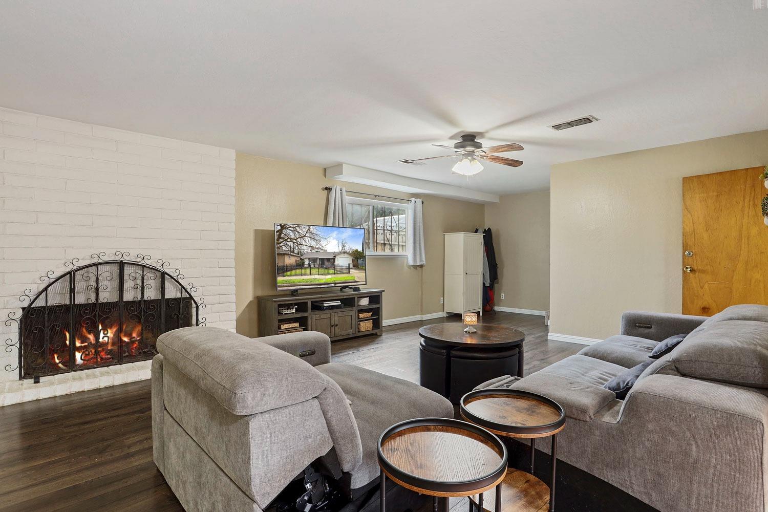 2416 E Taylor Street