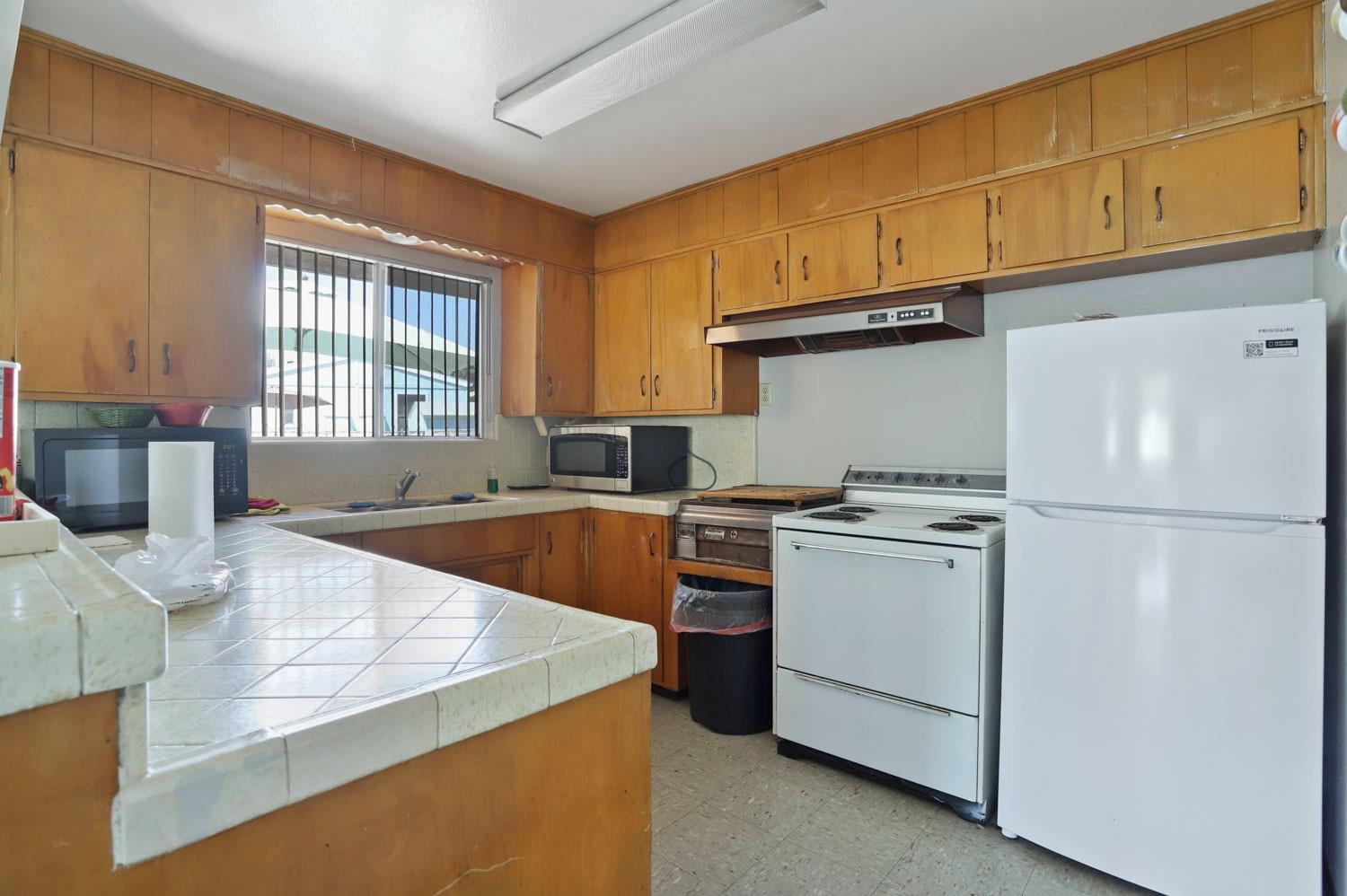 10780 N highway 99 31