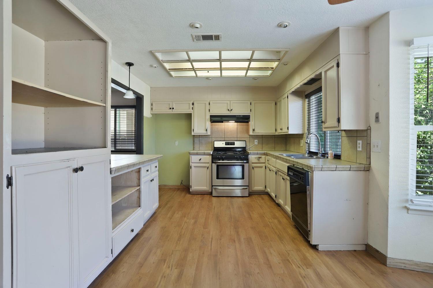 9434 Pueblo Court