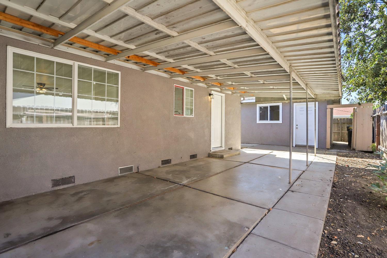 5613 N El Dorado Street