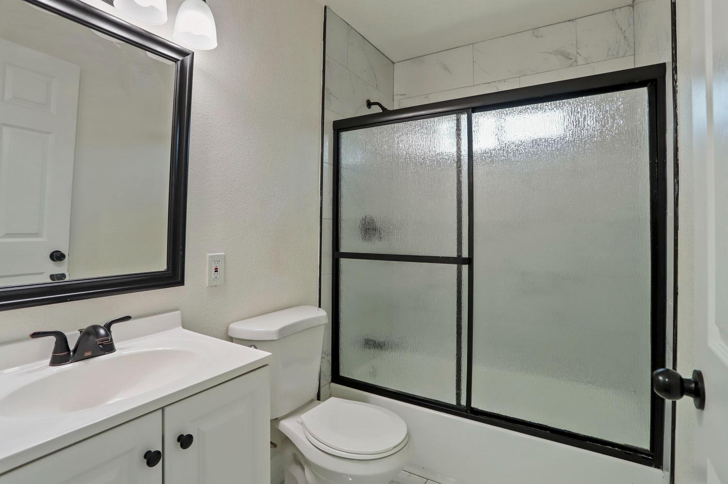 5613 N El Dorado Street