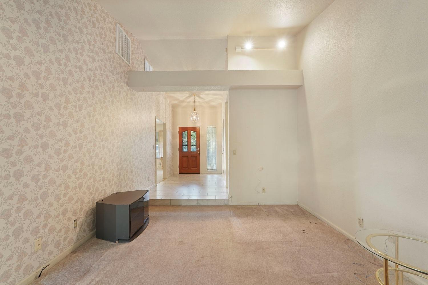 332 S Bull Pine Road