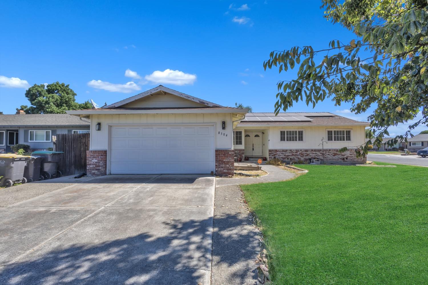 8304 Saratoga Way