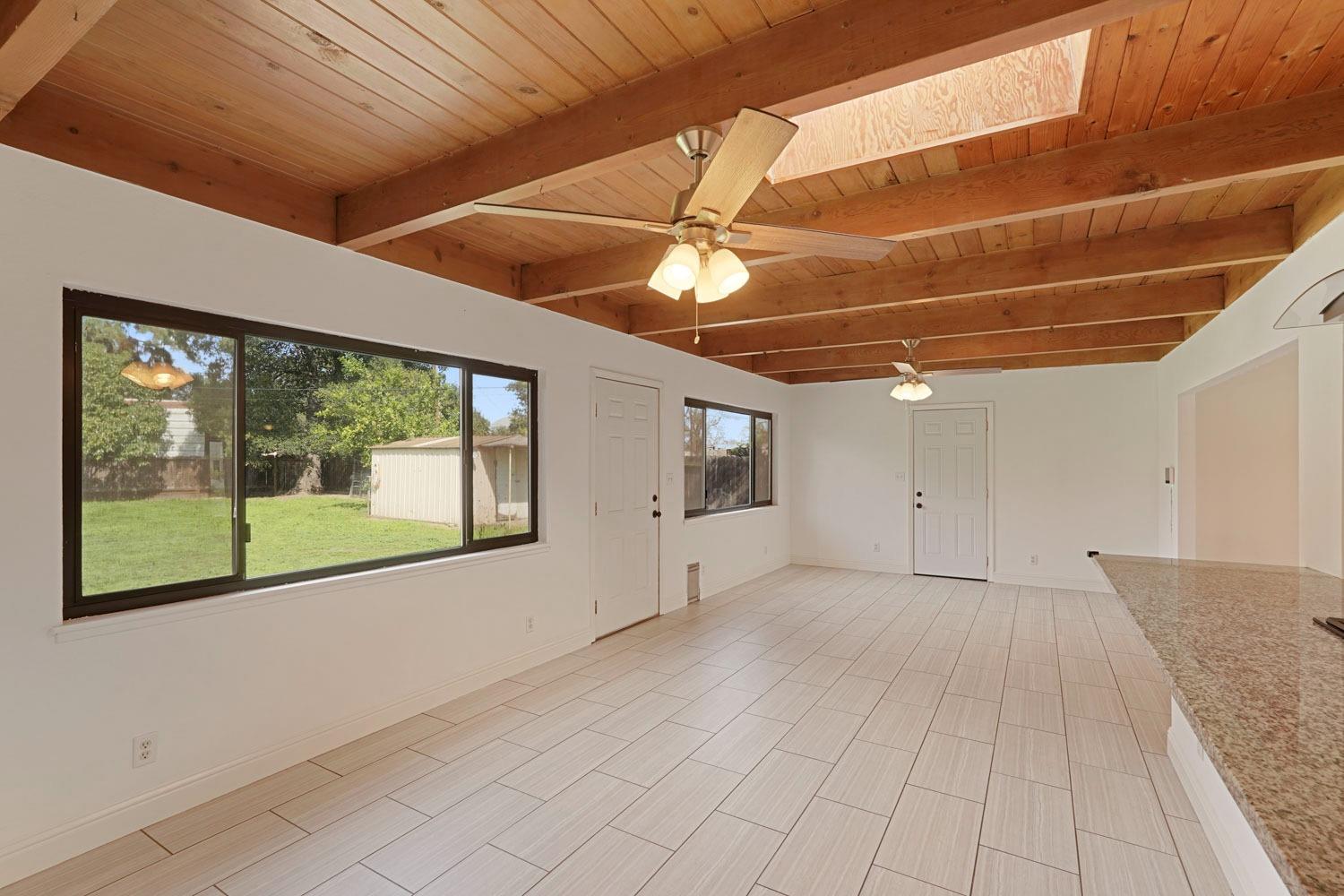 107 W Mayfair Avenue