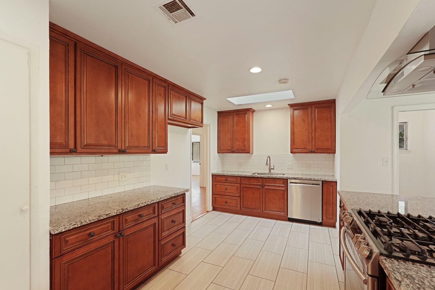 107 W Mayfair Avenue