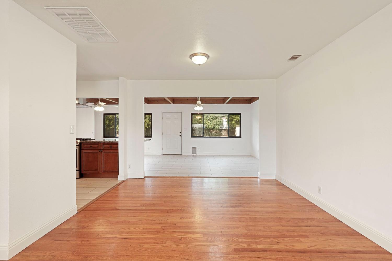 107 W Mayfair Avenue