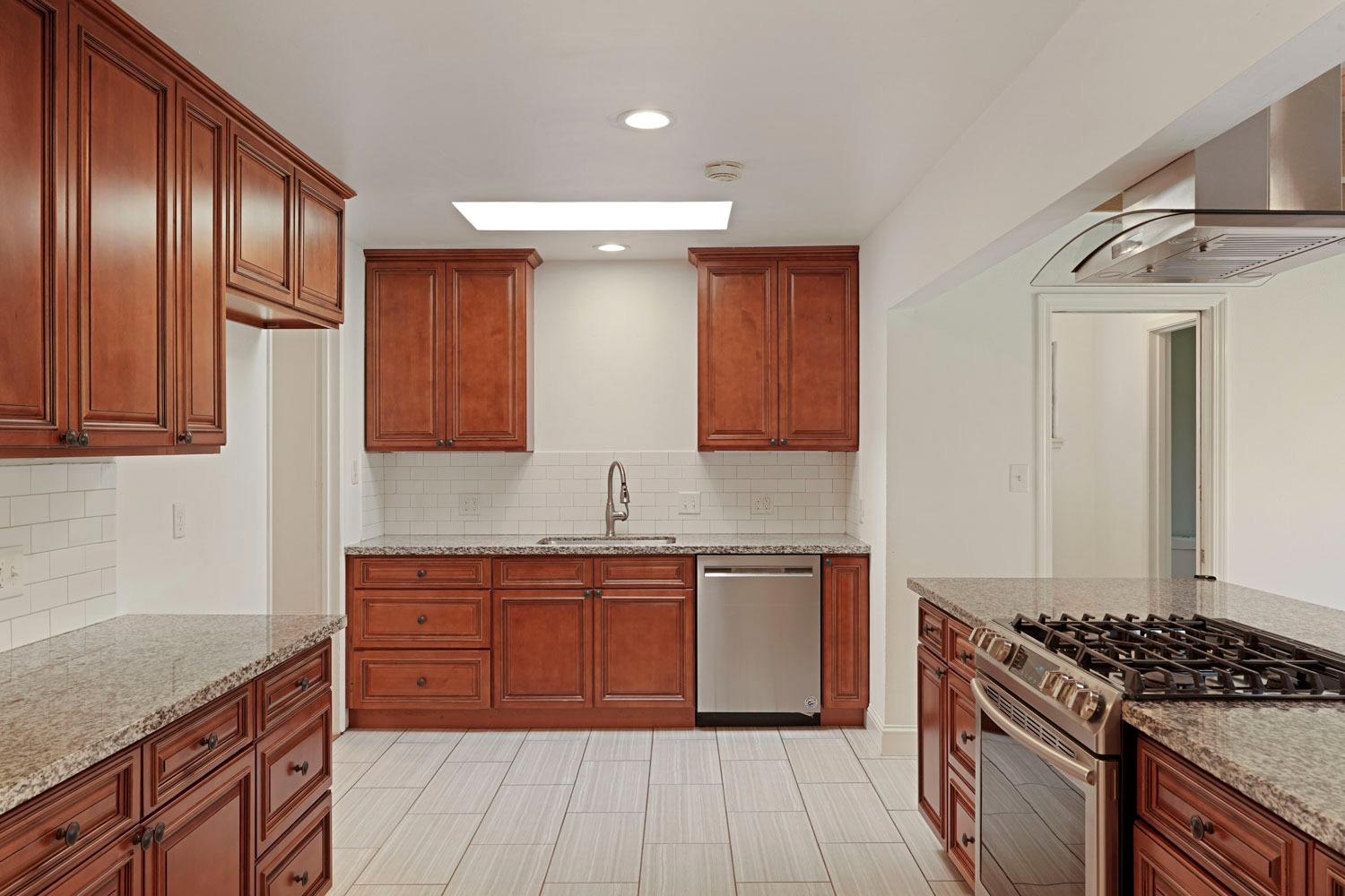 107 W Mayfair Avenue