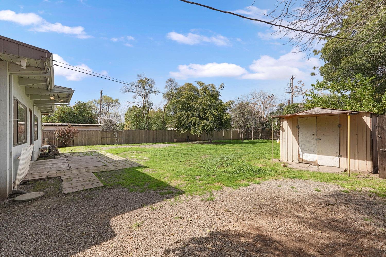 107 W Mayfair Avenue