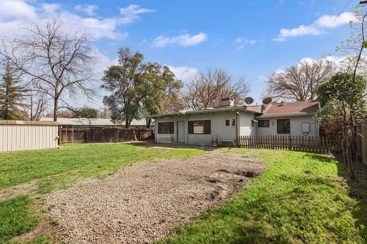 107 W Mayfair Avenue