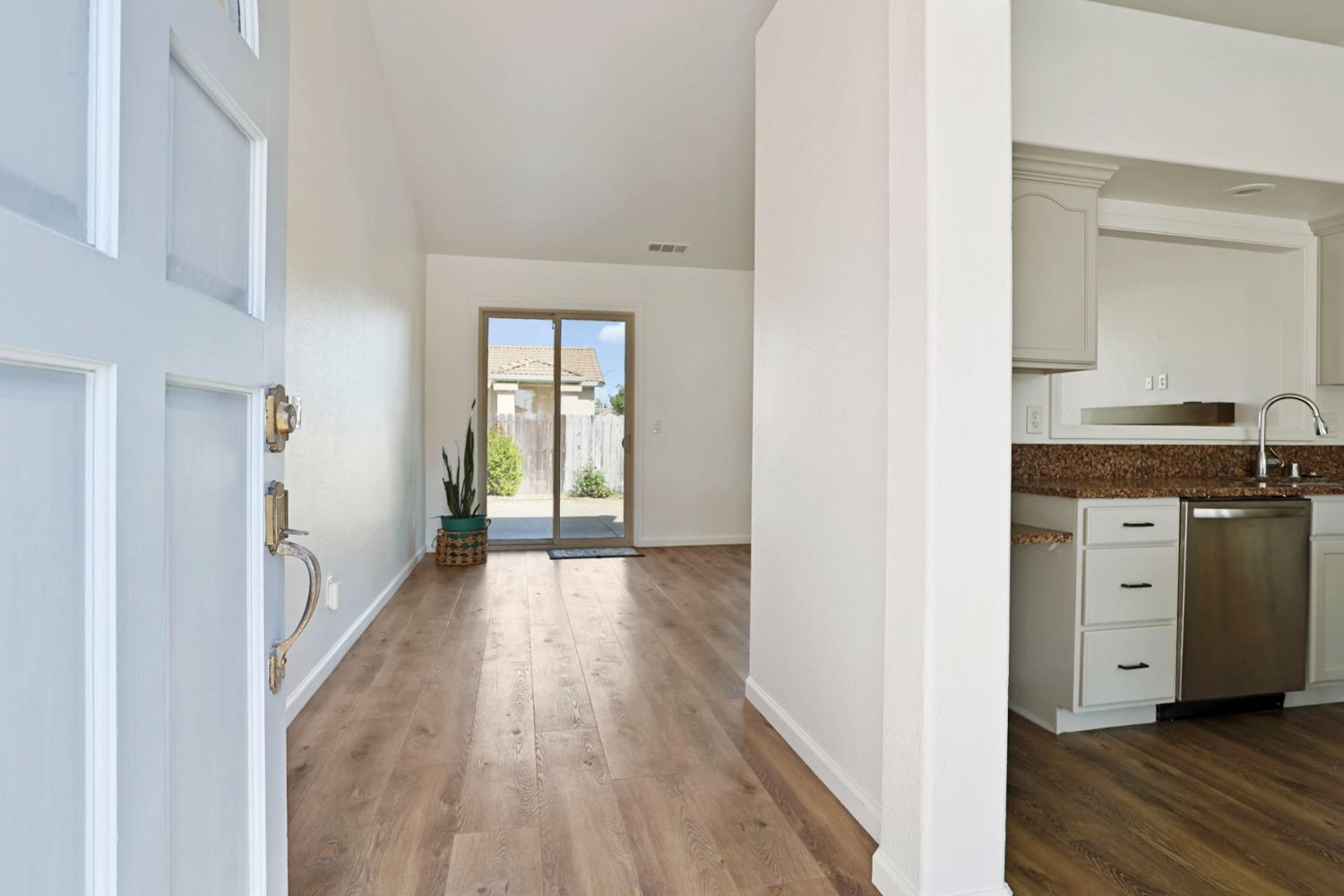 2671 Horsetail Drive