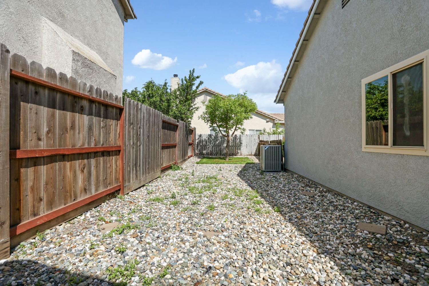 2671 Horsetail Drive