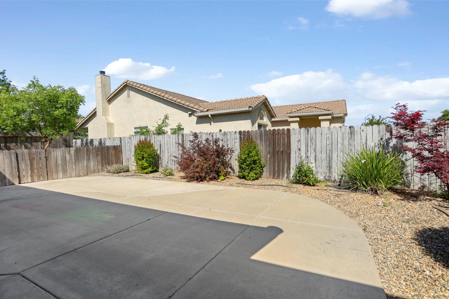 2671 Horsetail Drive