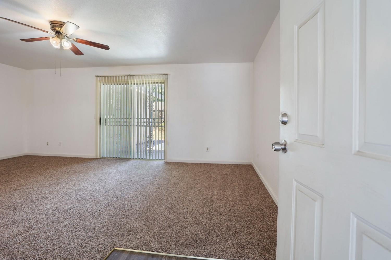 2271 Long Island Drive