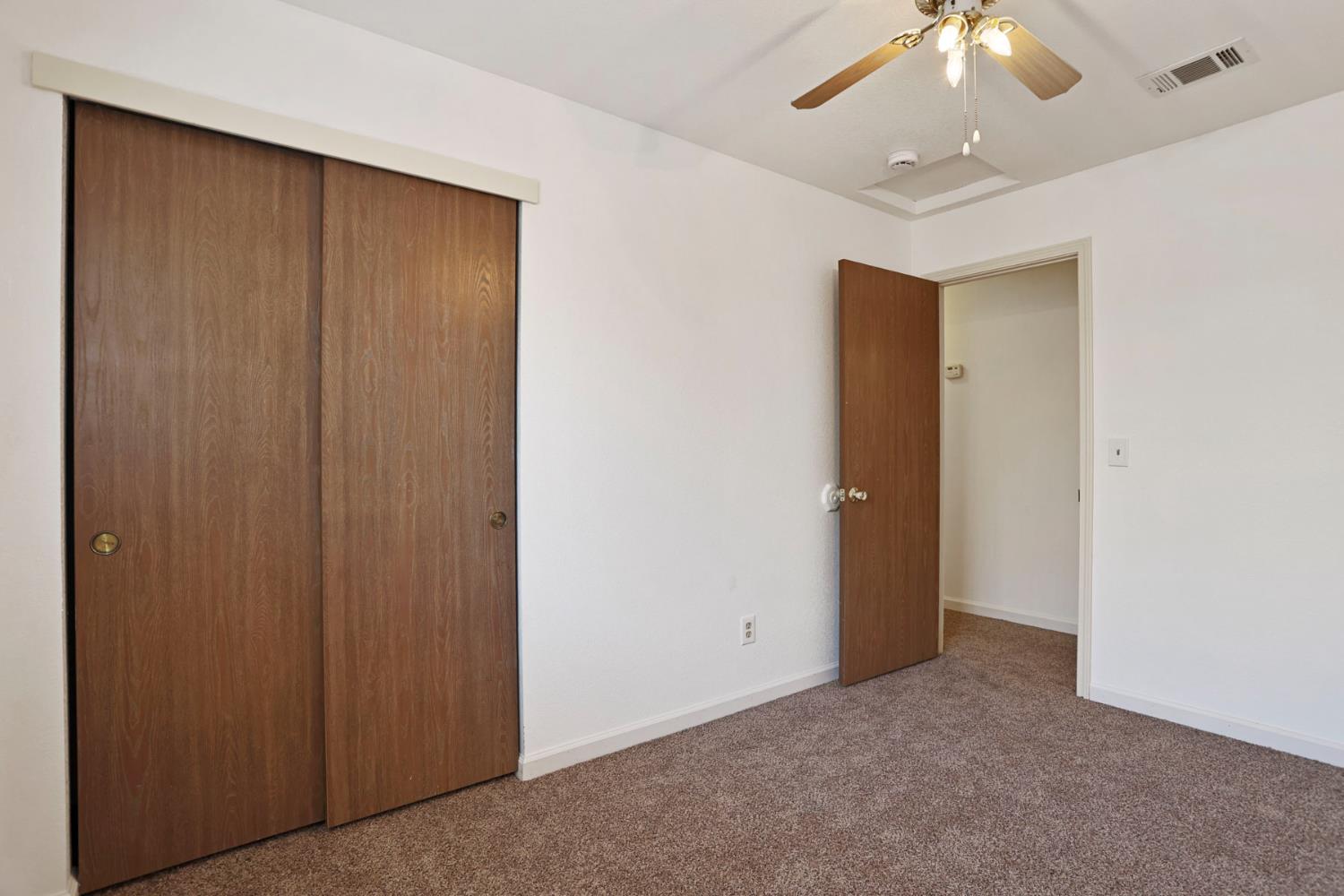 2271 Long Island Drive