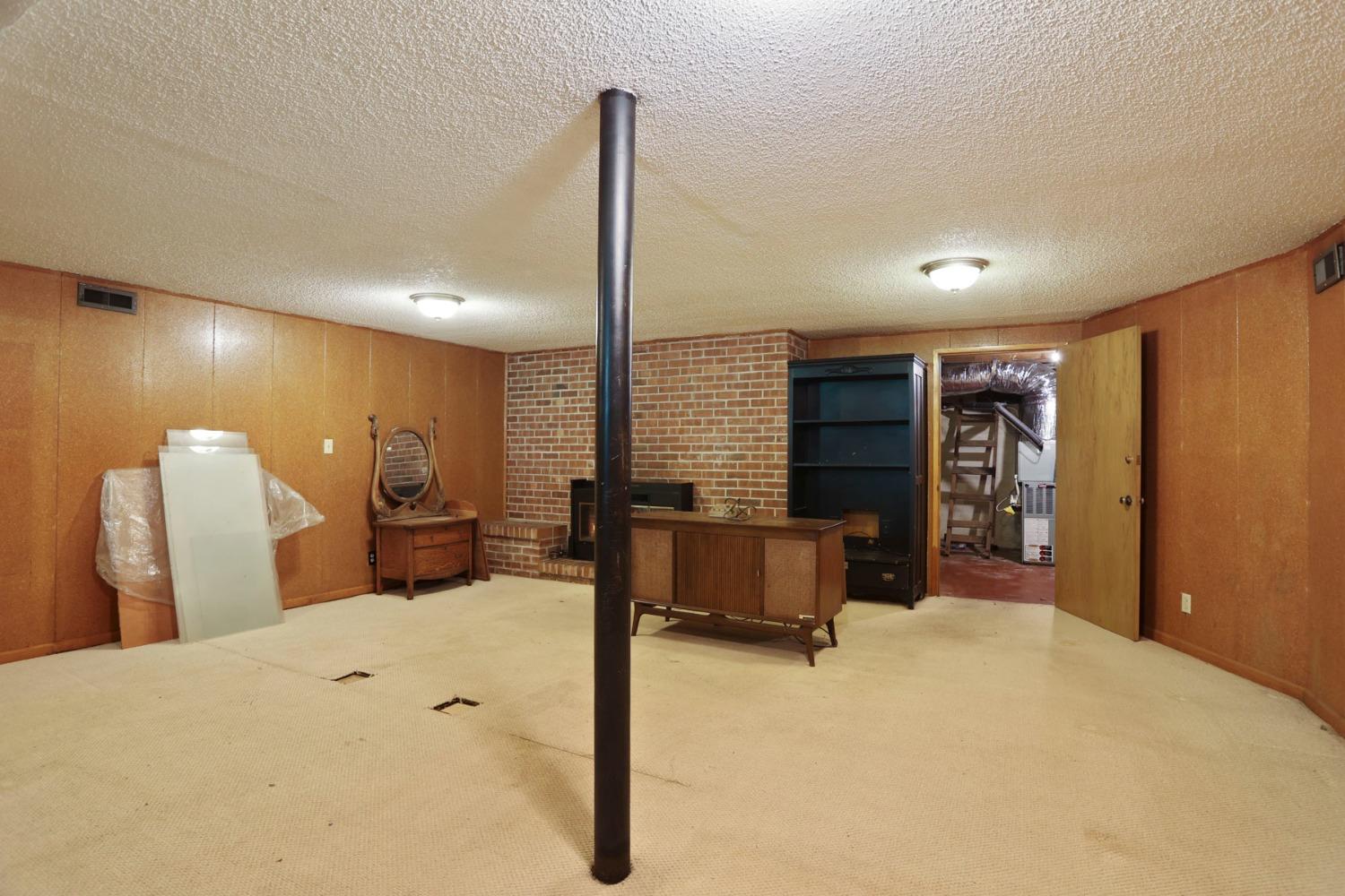5342 Harwood Lane