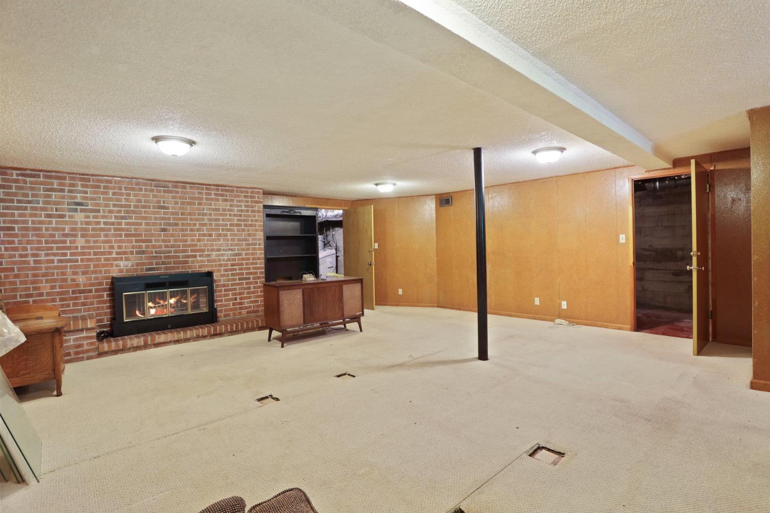 5342 Harwood Lane