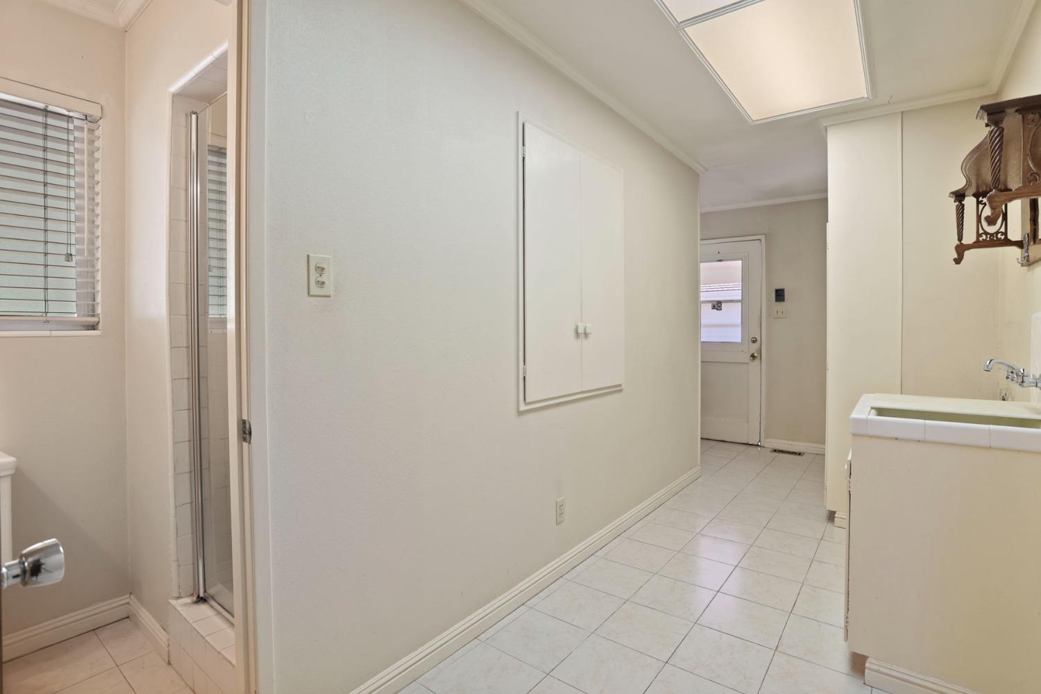 5342 Harwood Lane