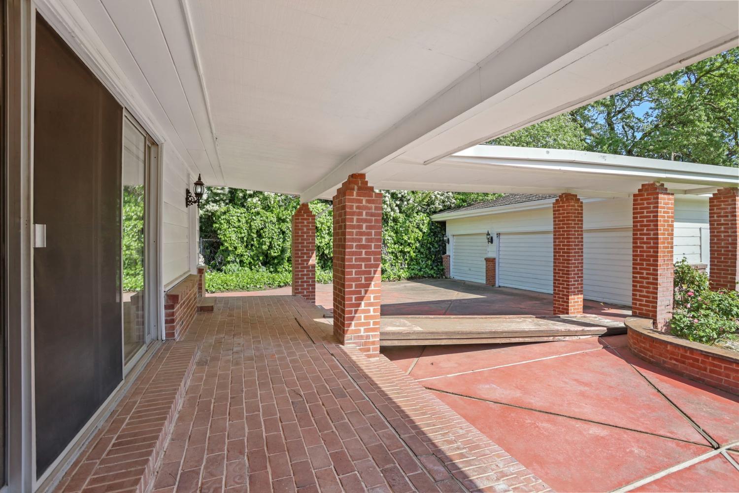 5342 Harwood Lane