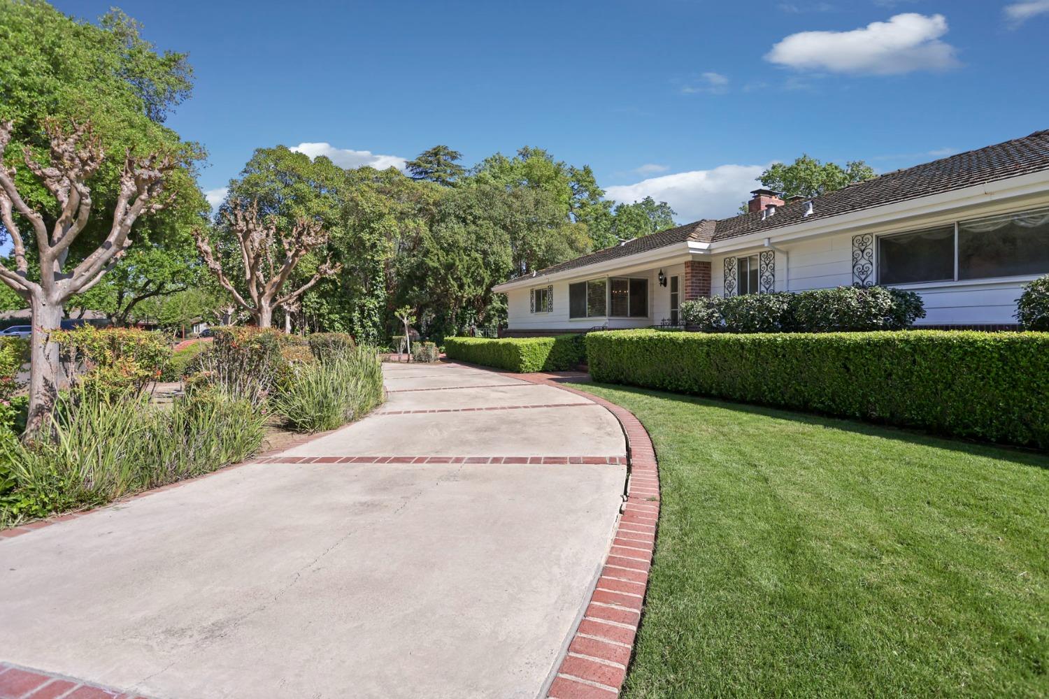 5342 Harwood Lane