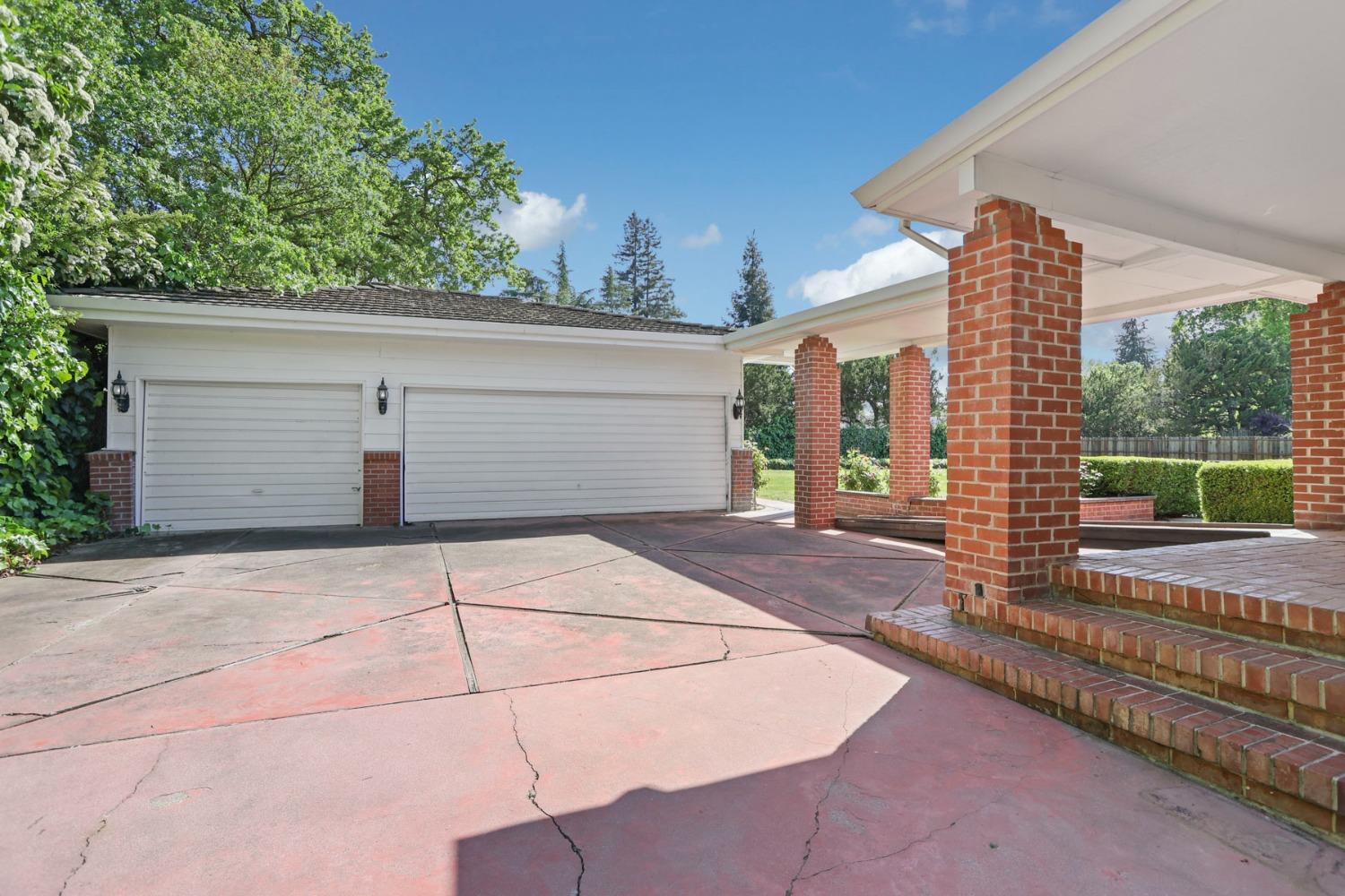 5342 Harwood Lane