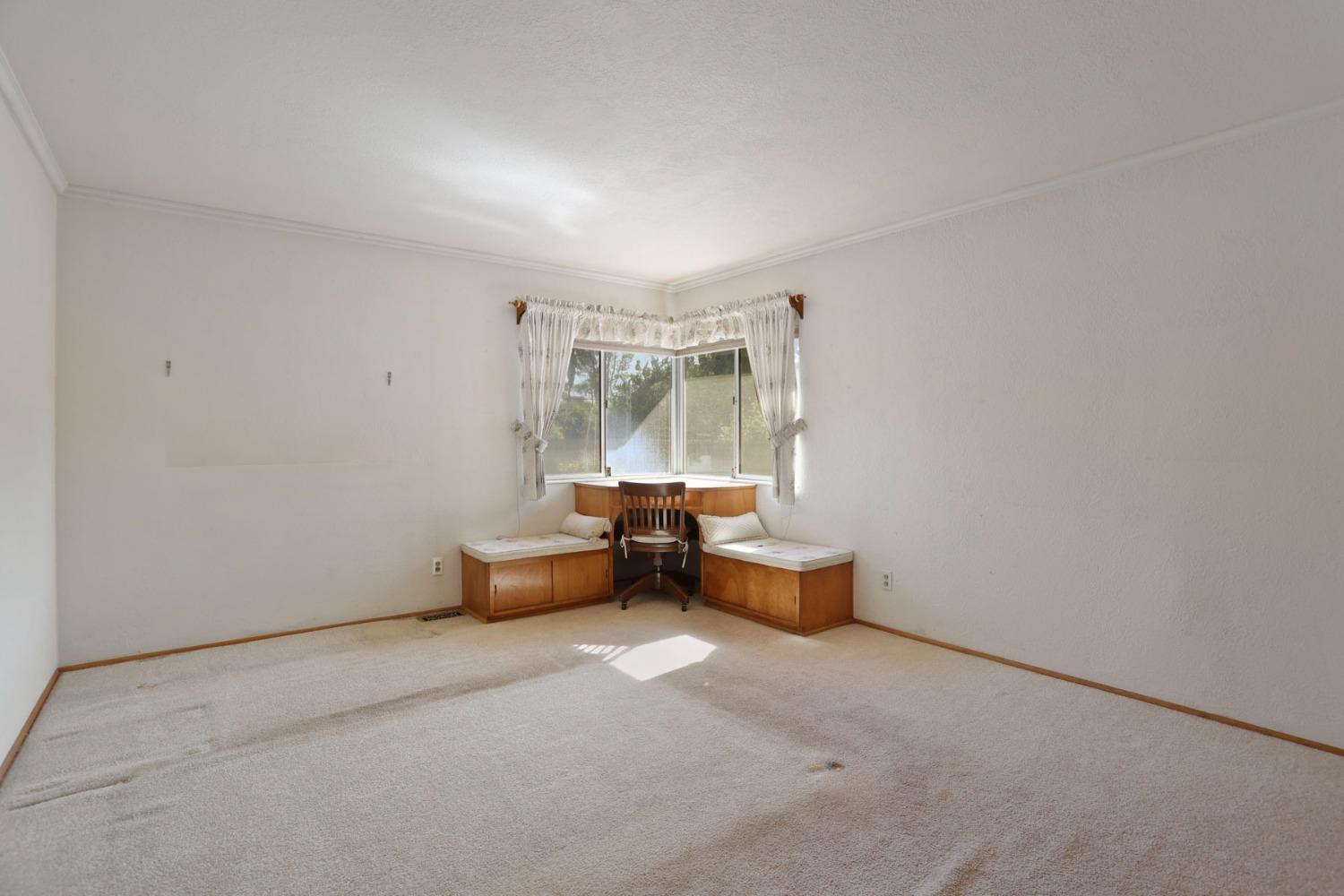 5342 Harwood Lane