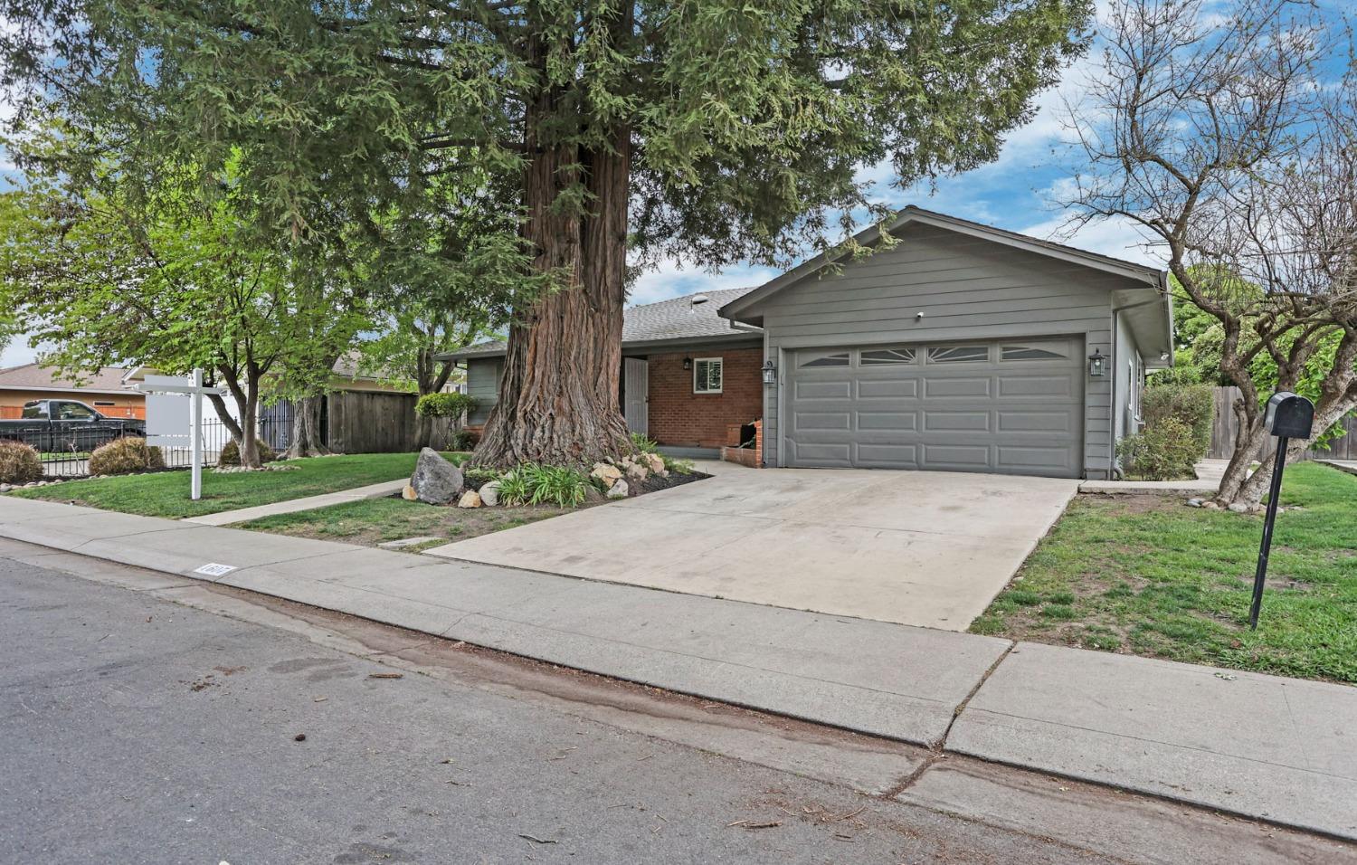 1607 Stanton Way