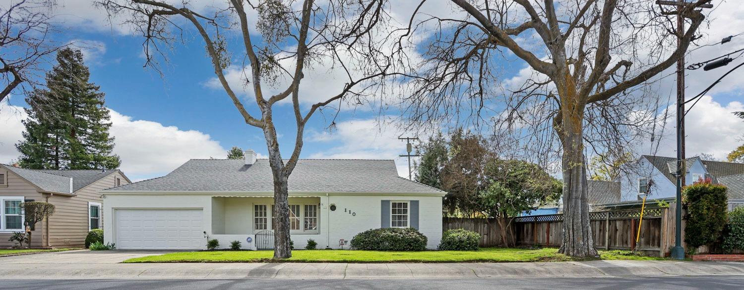 110 W Monterey Avenue