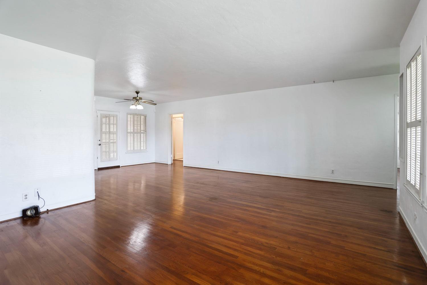 110 W Monterey Avenue