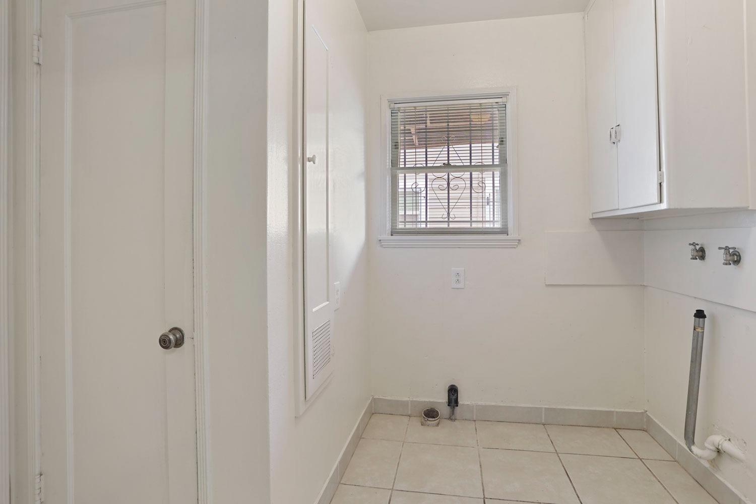 110 W Monterey Avenue