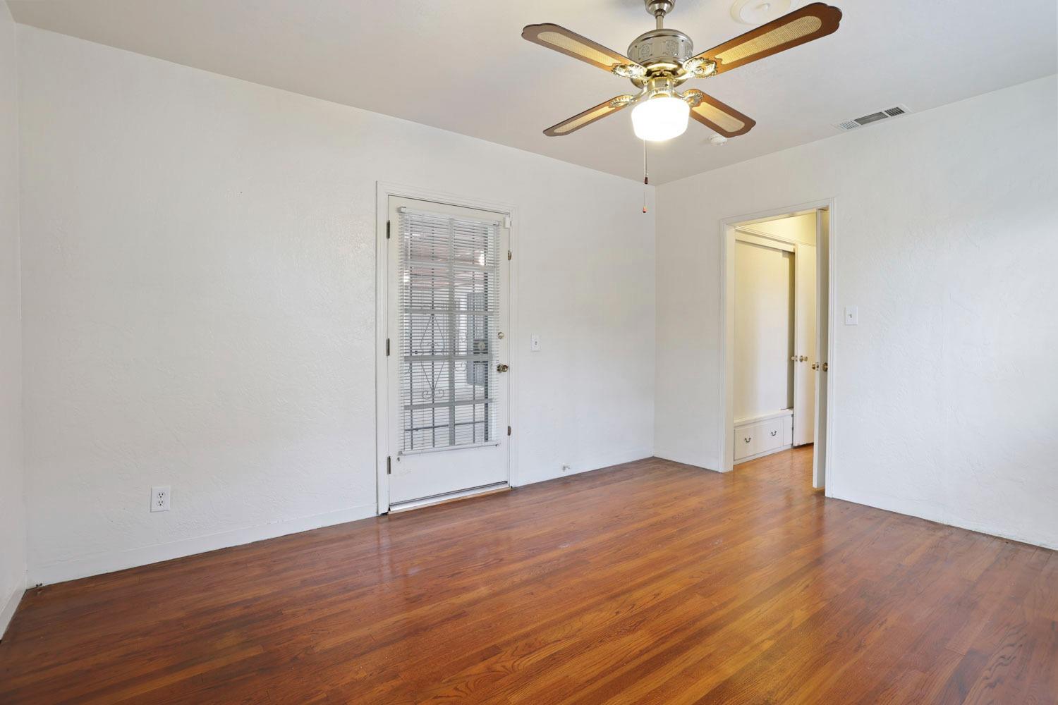 110 W Monterey Avenue