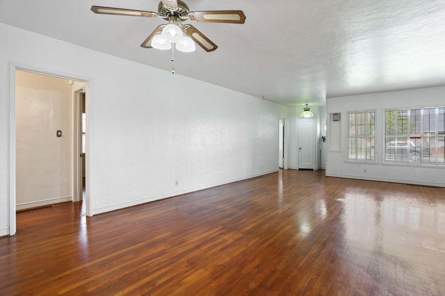 110 W Monterey Avenue