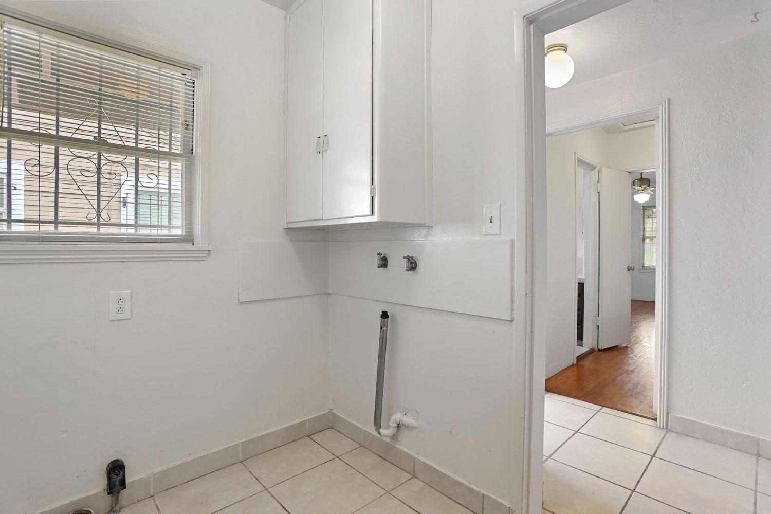 110 W Monterey Avenue