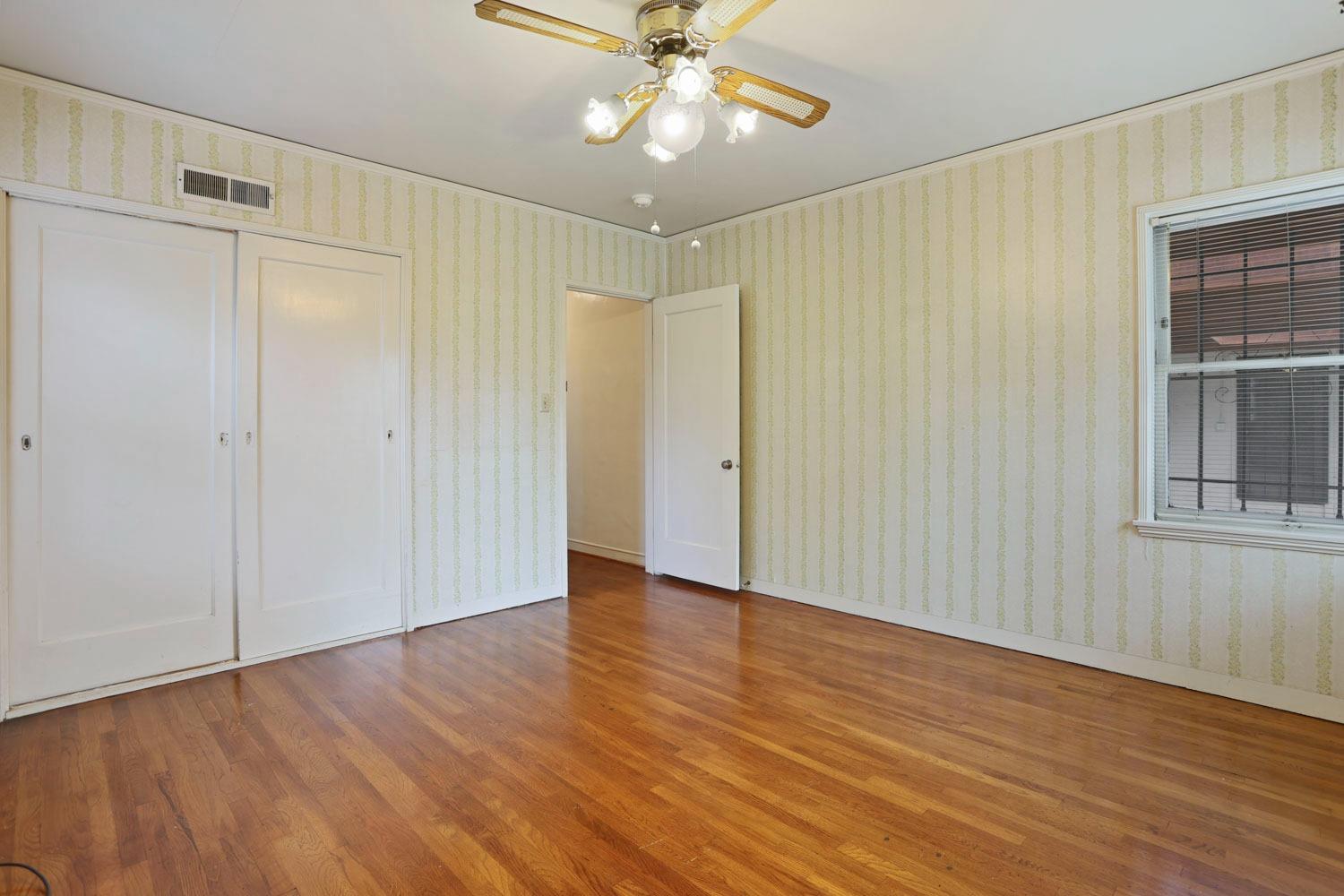 110 W Monterey Avenue