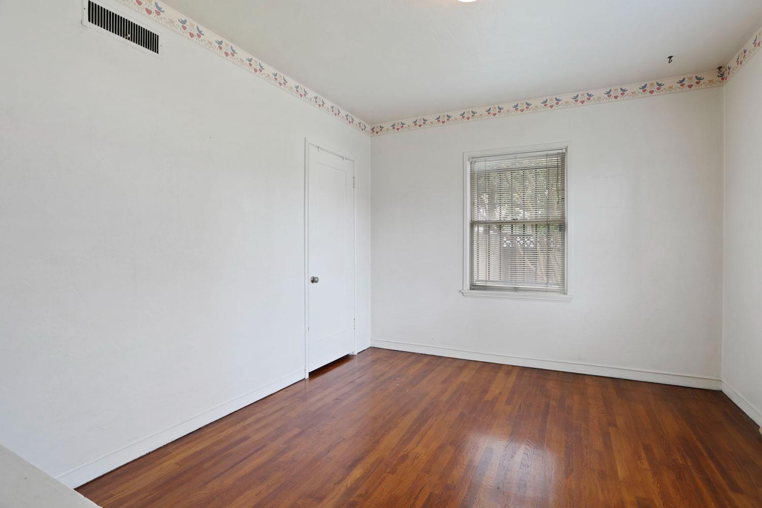 110 W Monterey Avenue