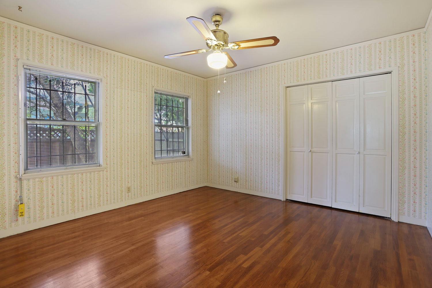 110 W Monterey Avenue