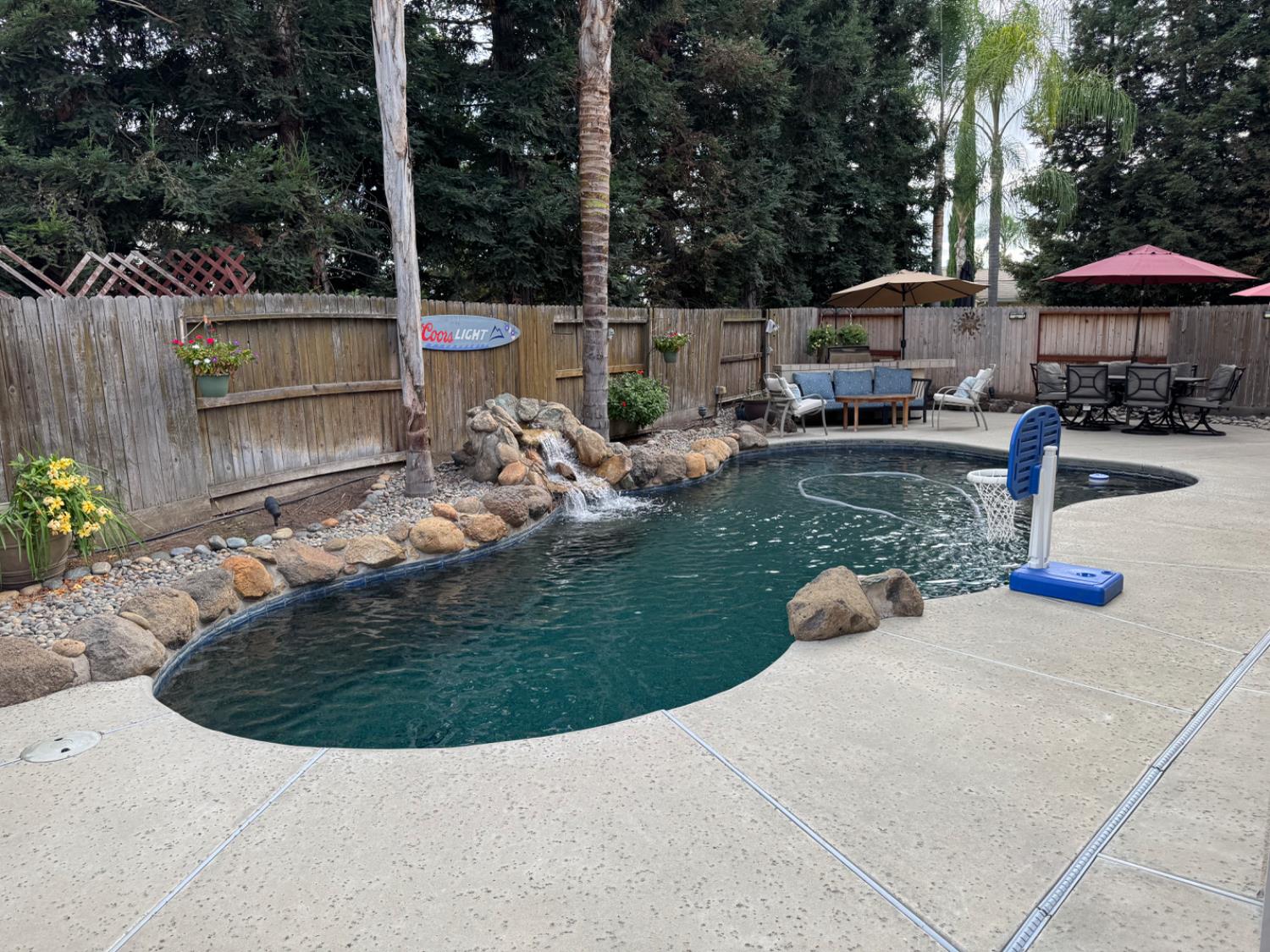 10647 spring creek Lane