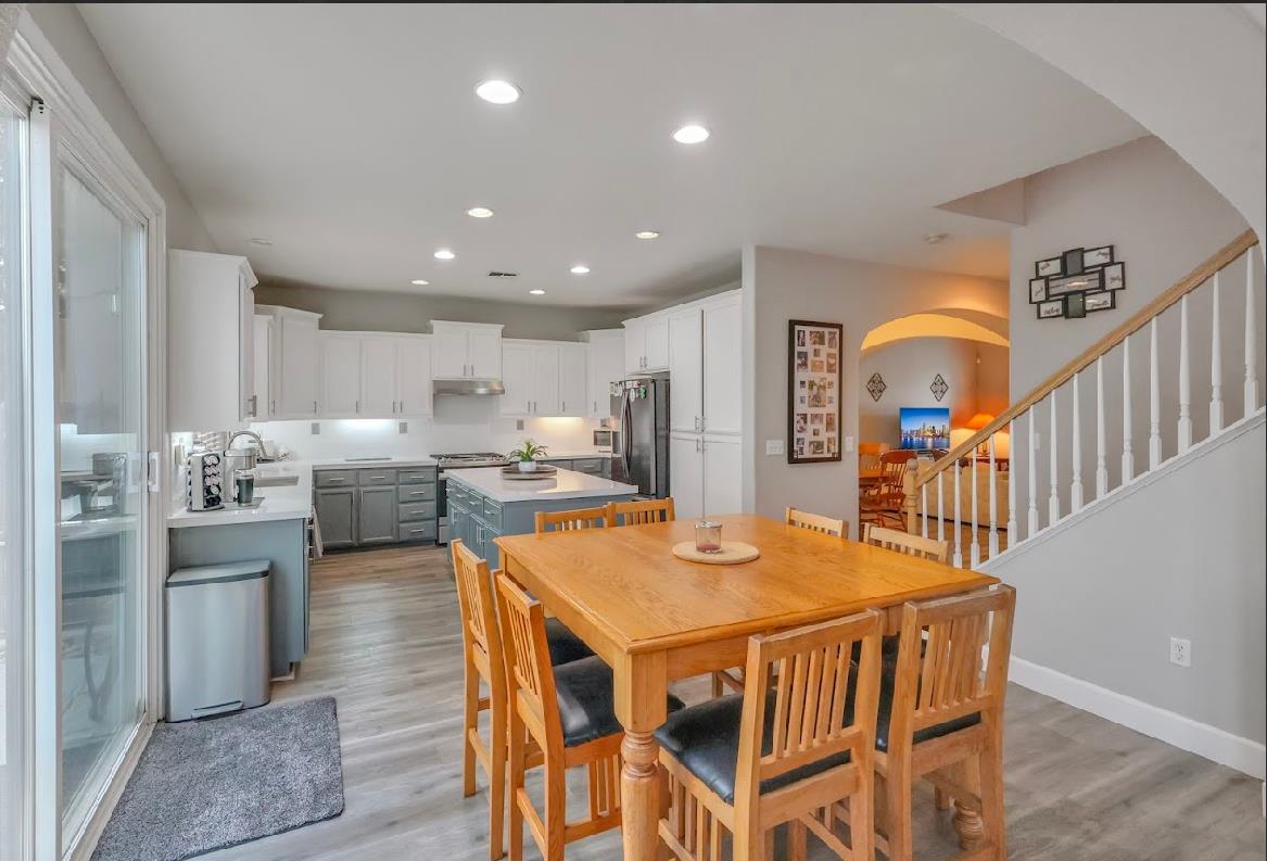 10647 spring creek Place