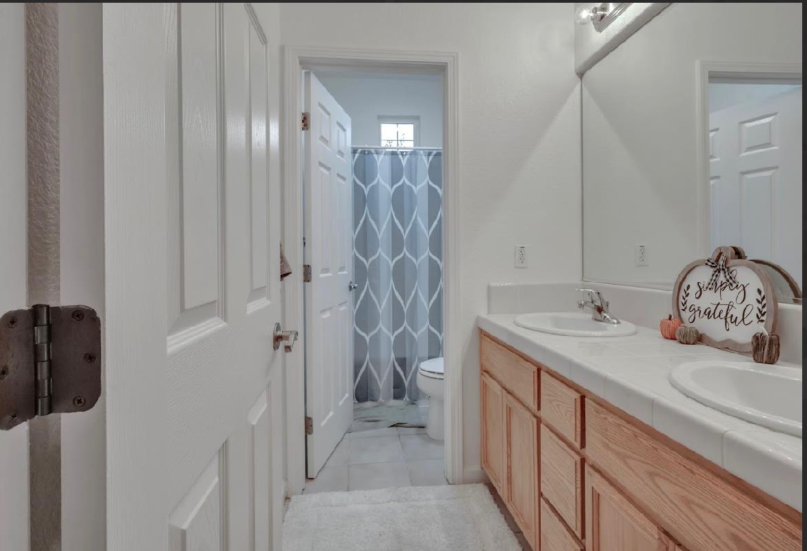 10647 spring creek Place