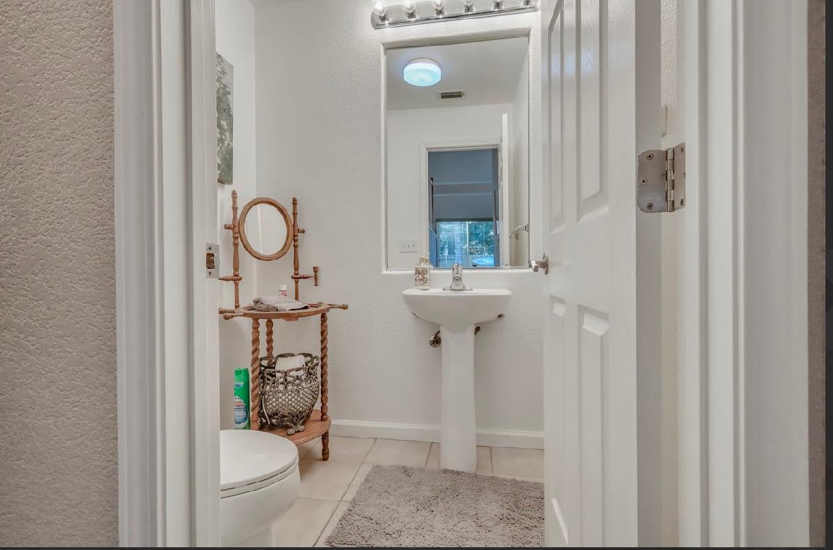 10647 spring creek Place