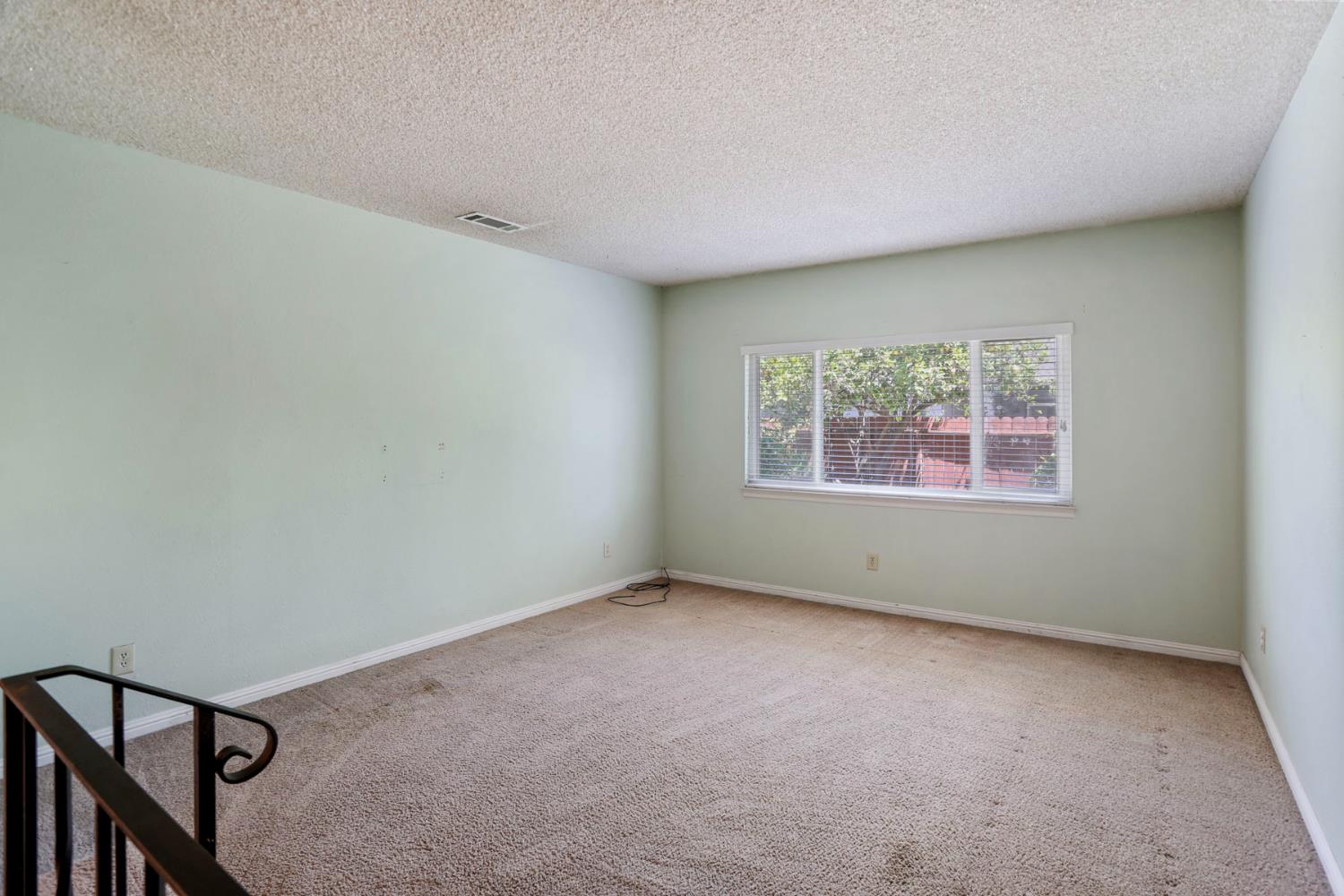 8348 Edgefield Way