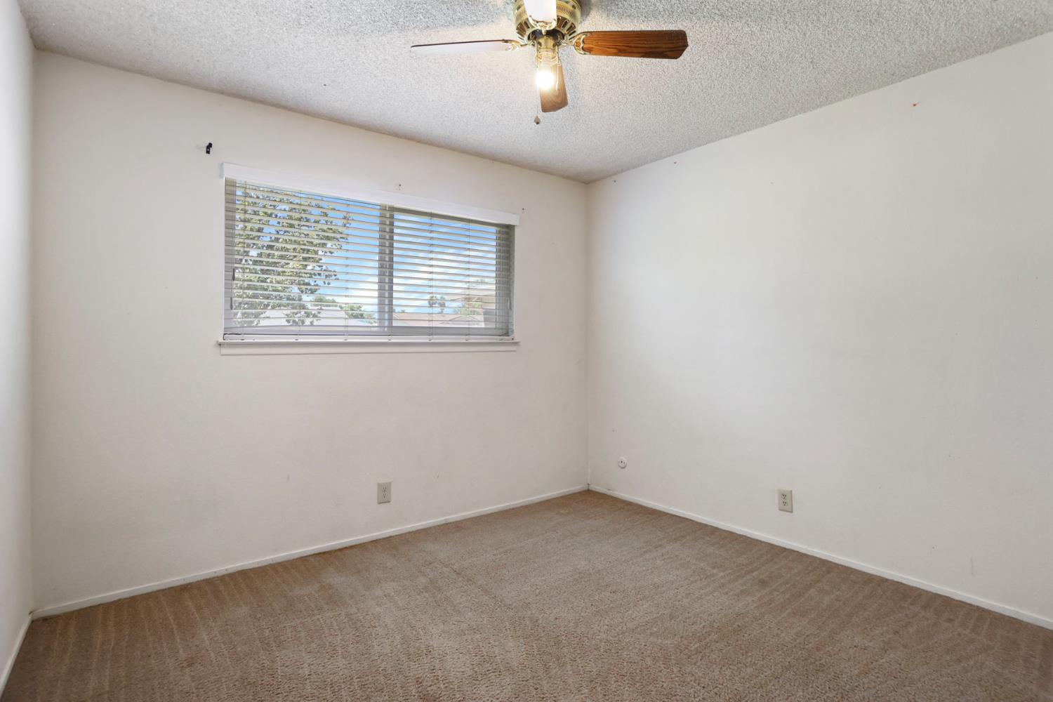 8348 Edgefield Way